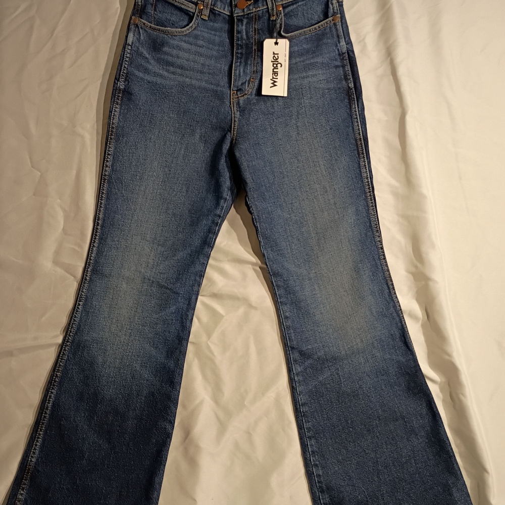 Women's 28x30 Westward 626 High Rise Boot Cut light denim jeans